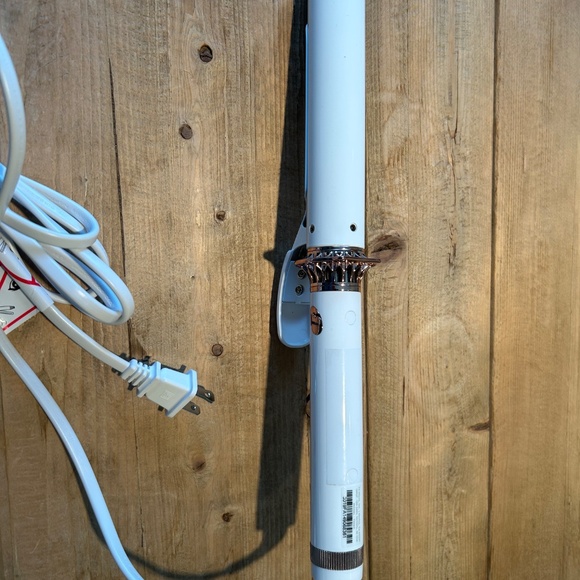 T3 Micro Hair Curling Iron - Picture 6 of 8